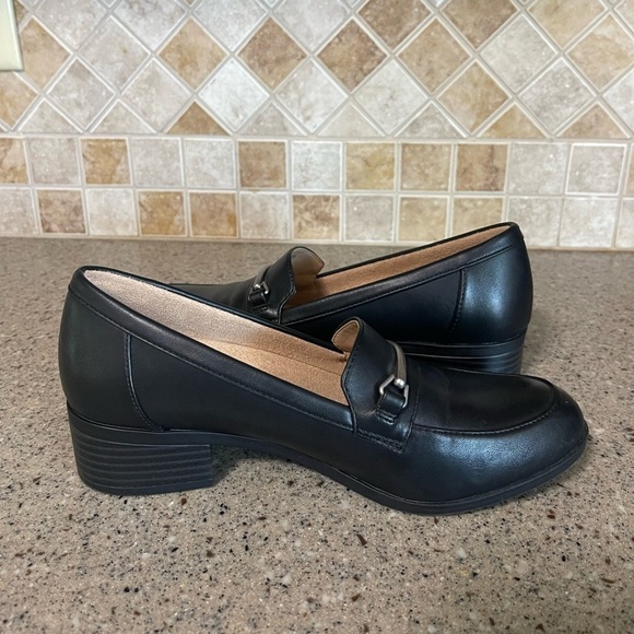 Soul Naturalizer Firstly Heeled Loafer in Black Women’s Size 7 - Picture 5 of 7